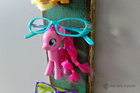 glasses holder